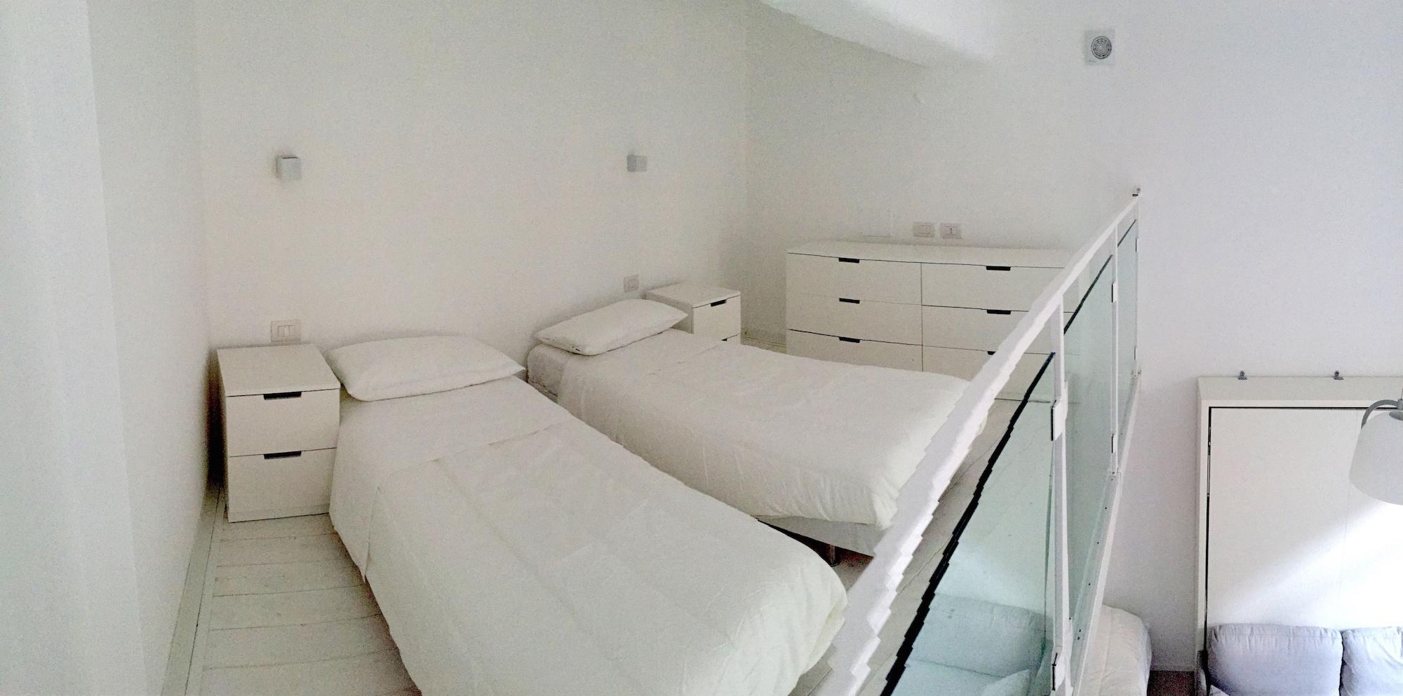 Duomo Inn Милано Екстериор снимка
